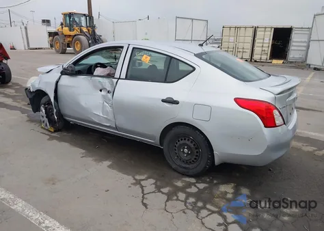 2014 Nissan Versa 1.6 S+ z USA, uszkodzony, nr VIN 3N1CN7AP3EL838538